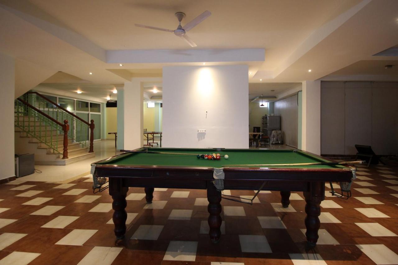 OYO 8704 Hotel Good Care Gurgaon Exterior foto