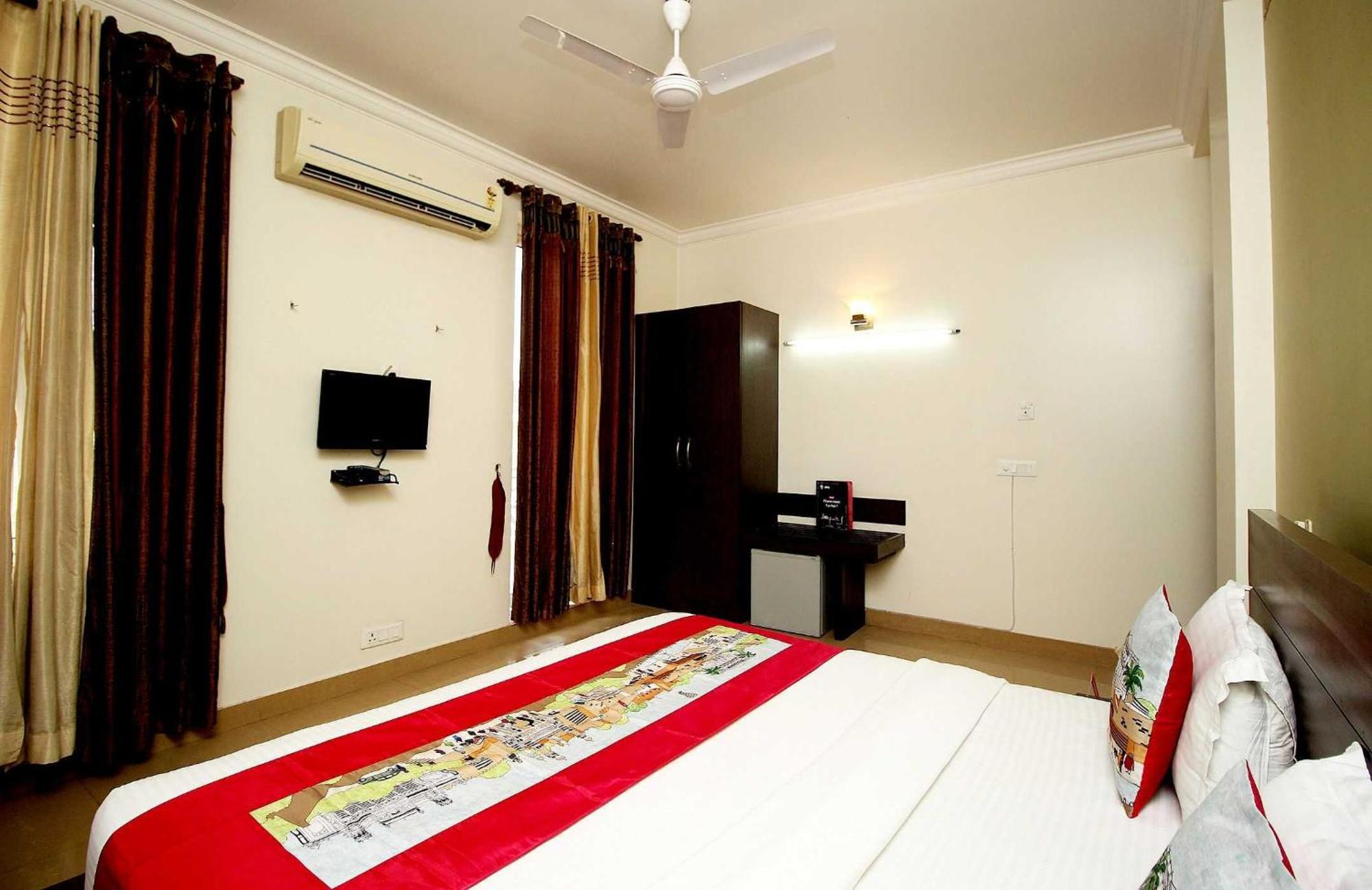 OYO 8704 Hotel Good Care Gurgaon Exterior foto