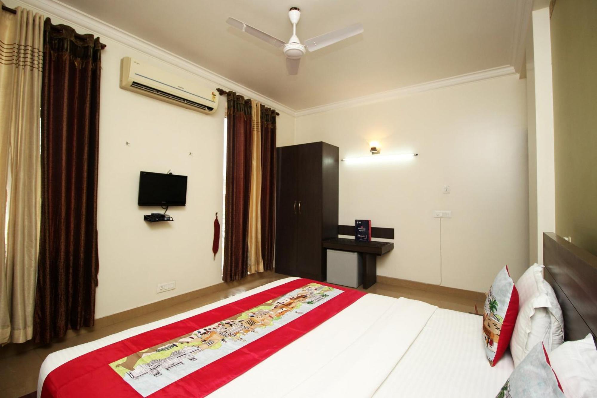 OYO 8704 Hotel Good Care Gurgaon Exterior foto