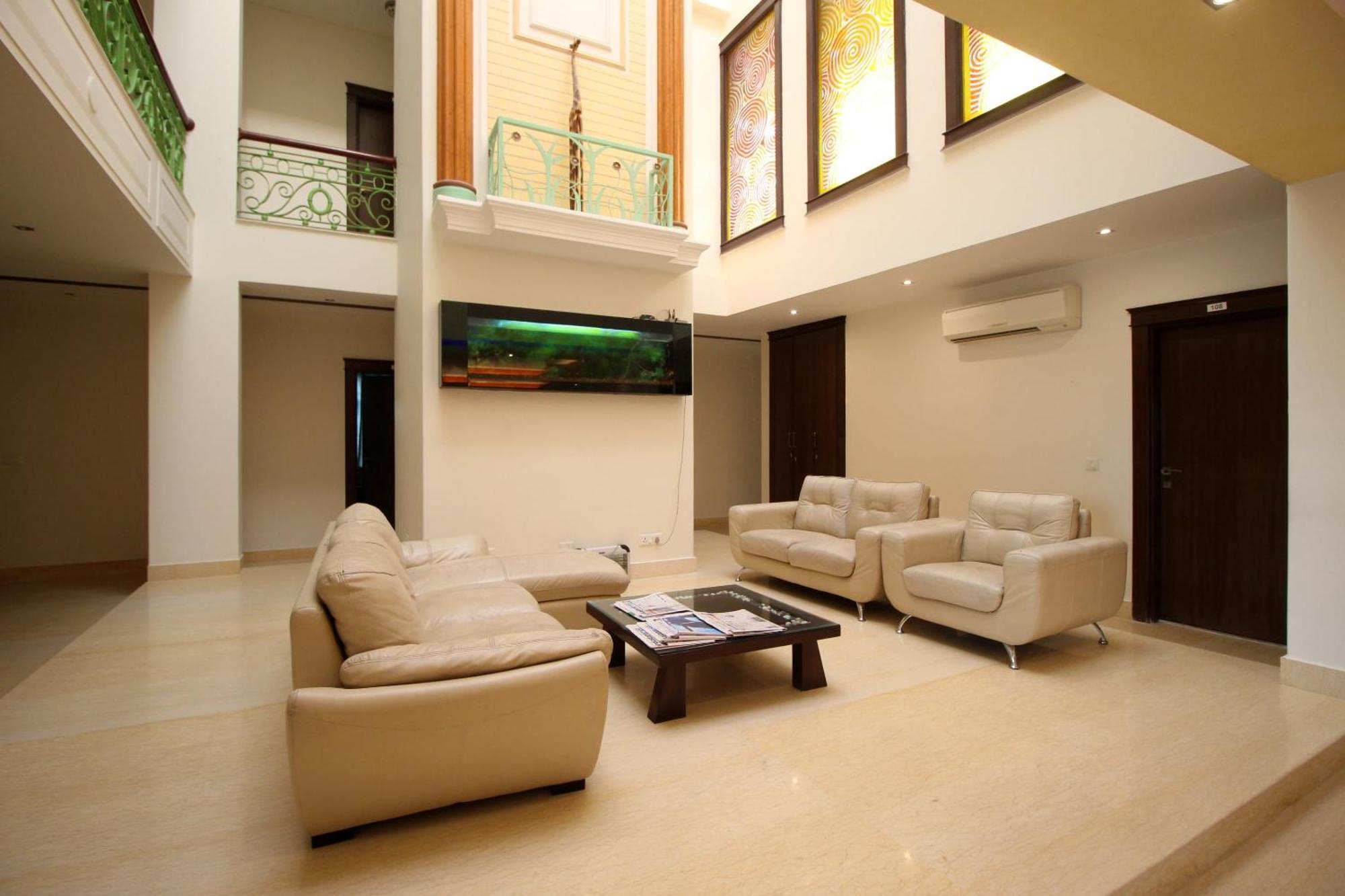 OYO 8704 Hotel Good Care Gurgaon Exterior foto